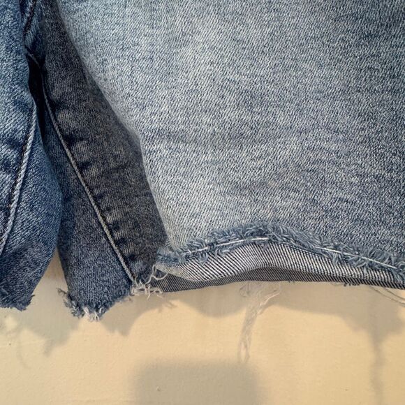 Judy Blue Light Wash High Rise Denim Patch Shorts Size Medium - Picture 5 of 8